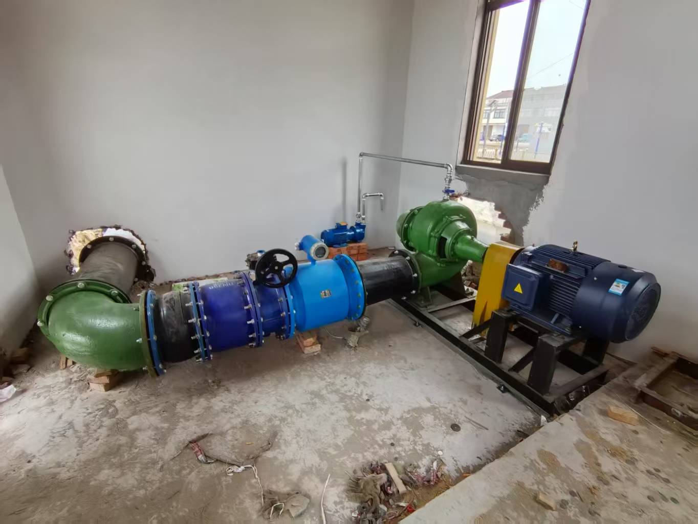 安徽天長(zhǎng)高標(biāo)準(zhǔn)農(nóng)田項(xiàng)目施工現(xiàn)場(chǎng)